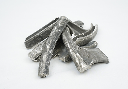 破砕・選別された再生マグネシウム原料