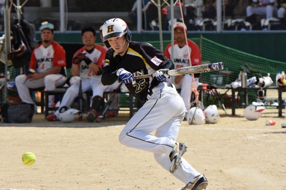 初の首位打者に輝いた西山